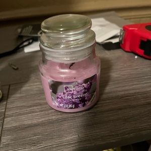 Mainstays Lilac Breeze 3oz candle